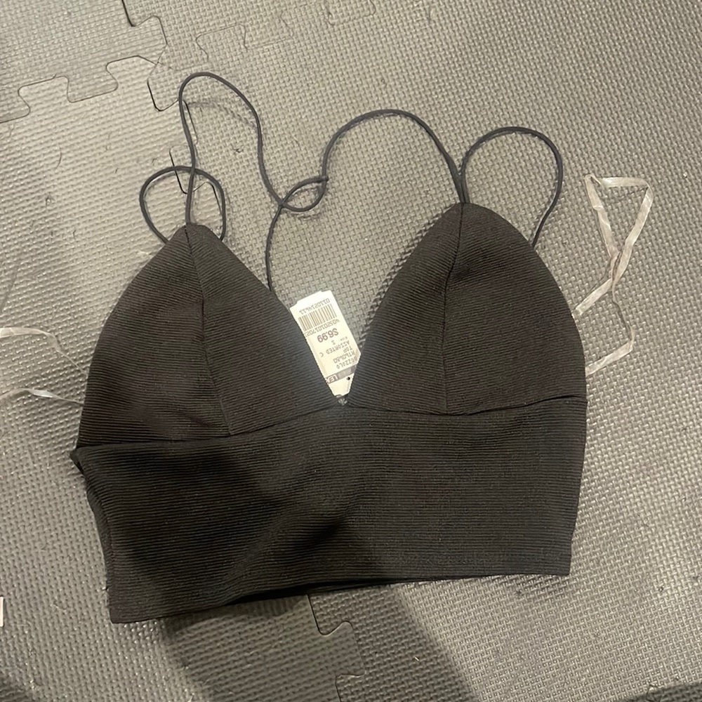 Cross back detail crop top